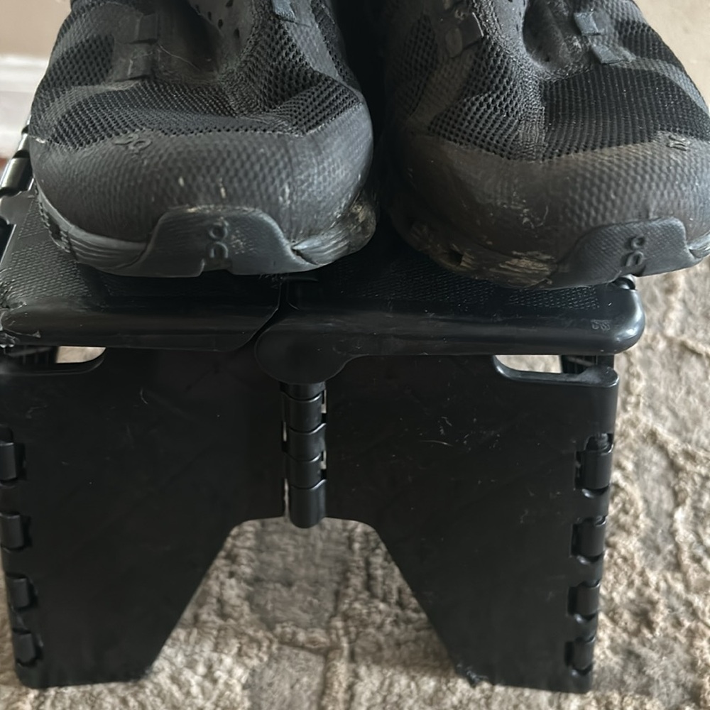 On Cloud Sneakers Men’s - Picture 3 of 7